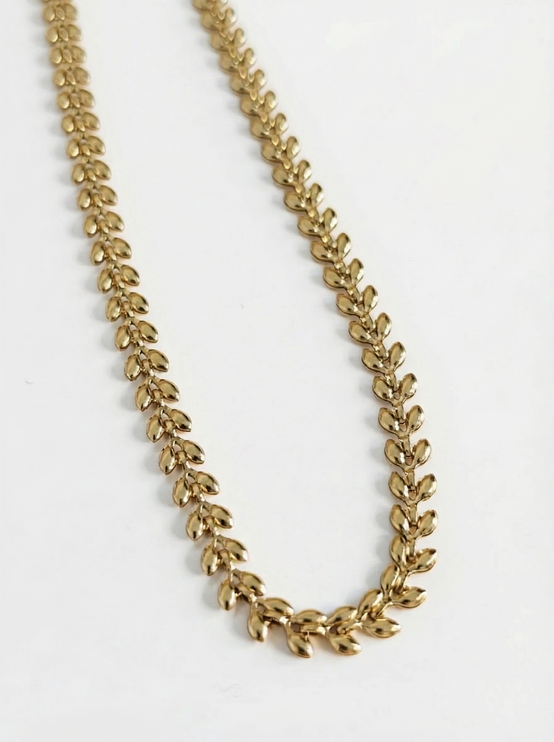 18K Gold Plated Leaf Chain Necklace - Elegant Simple Style
