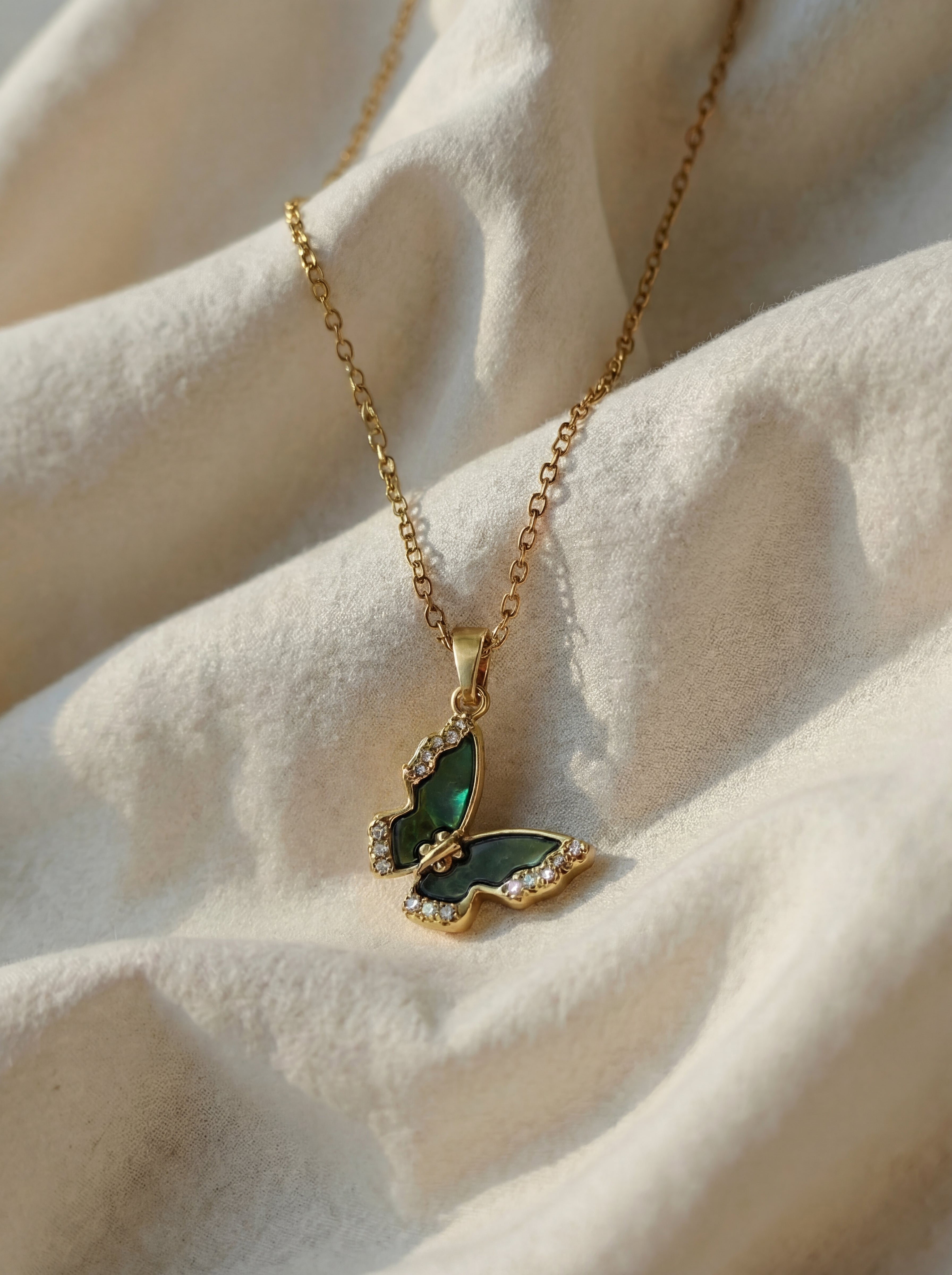 18K Gold Plated Butterfly Shell Necklace - Zircon Dainty Pendant