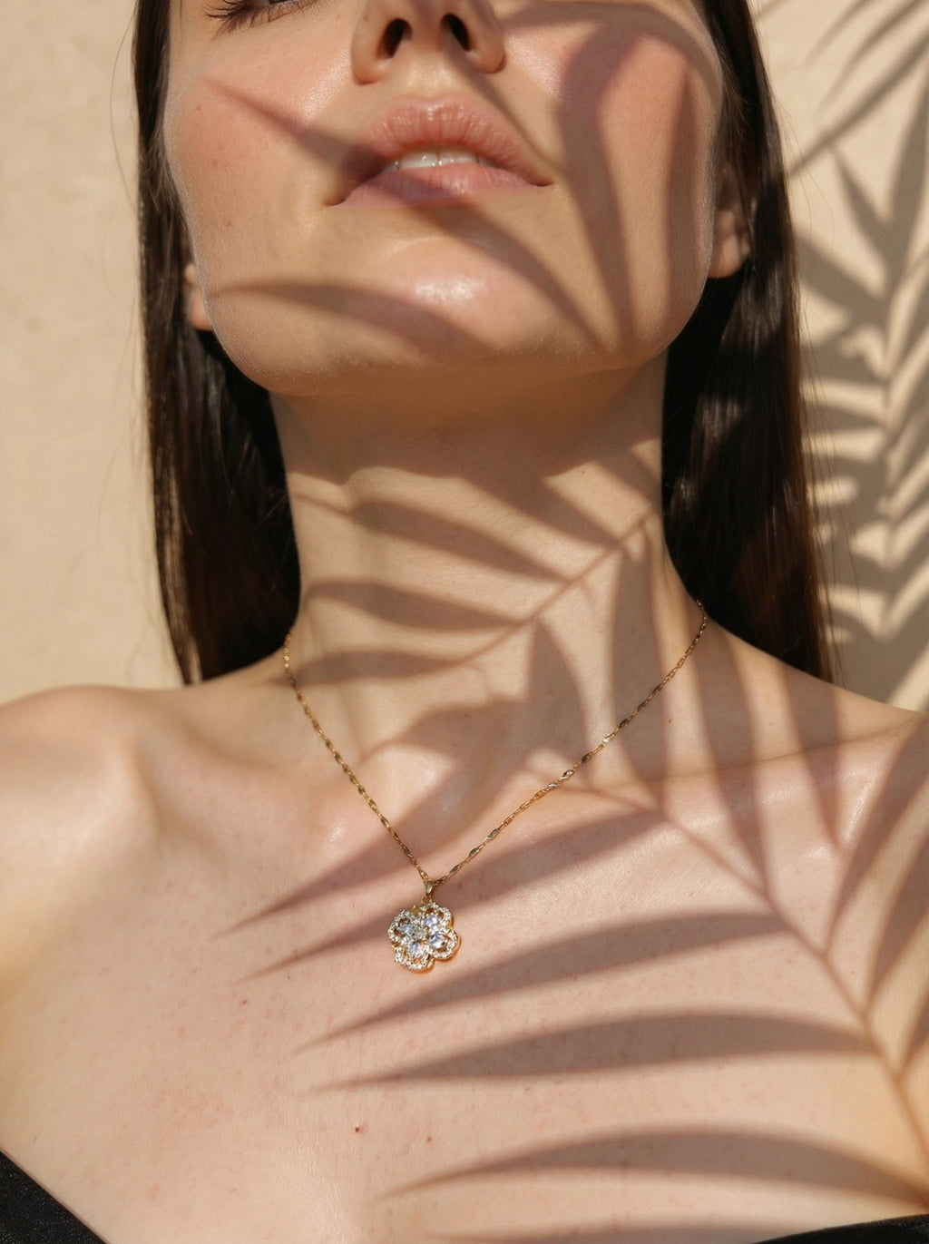 18K Gold Plated Clover Flower Necklace - Zircon Dainty Pendant