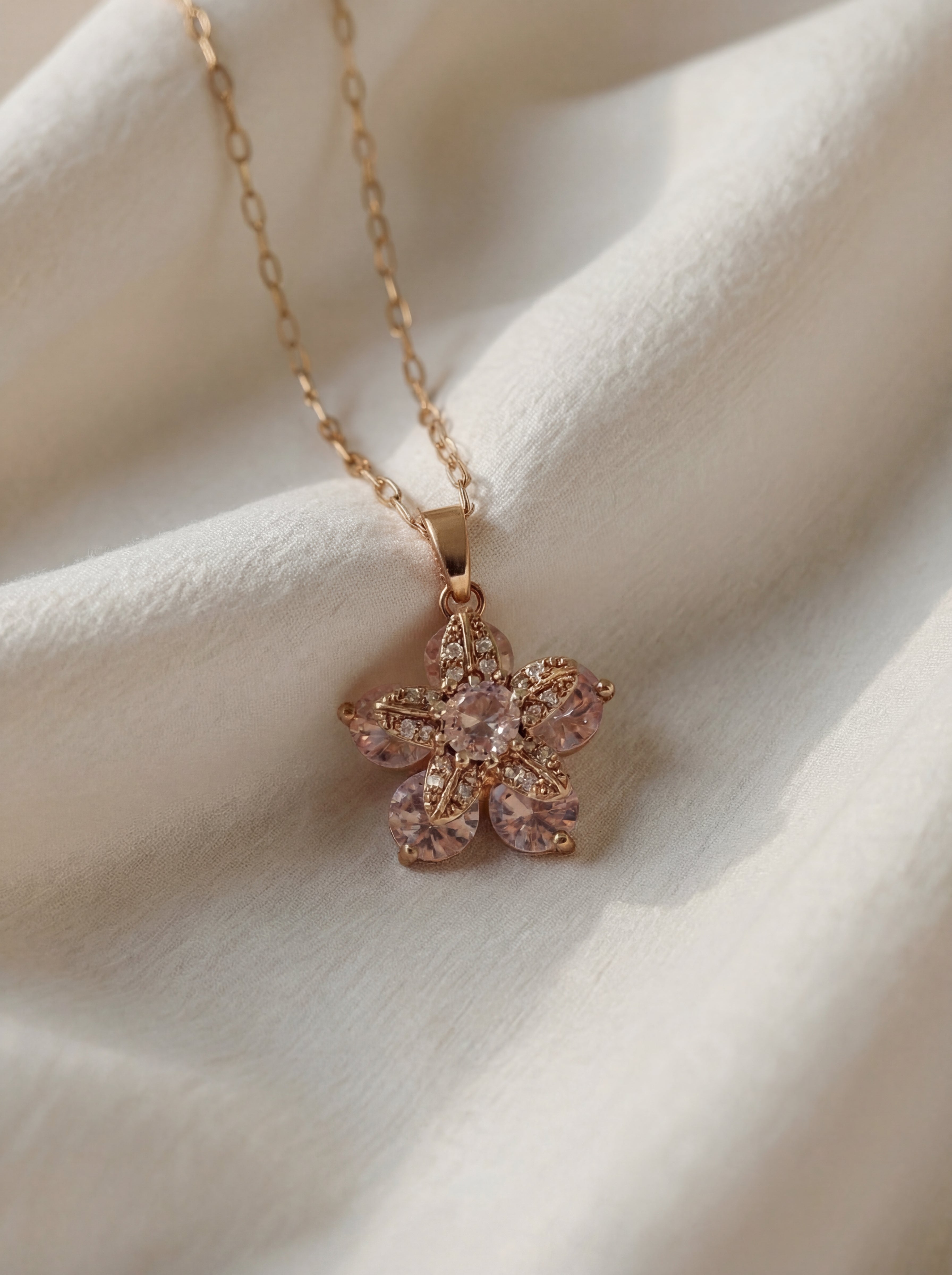 18K Rose Gold Plated Zircon Flower Pendant - Dainty Simple Style