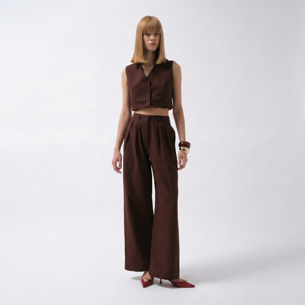 Elegante, braune Plissee-Palazzohose mitweitem Bein