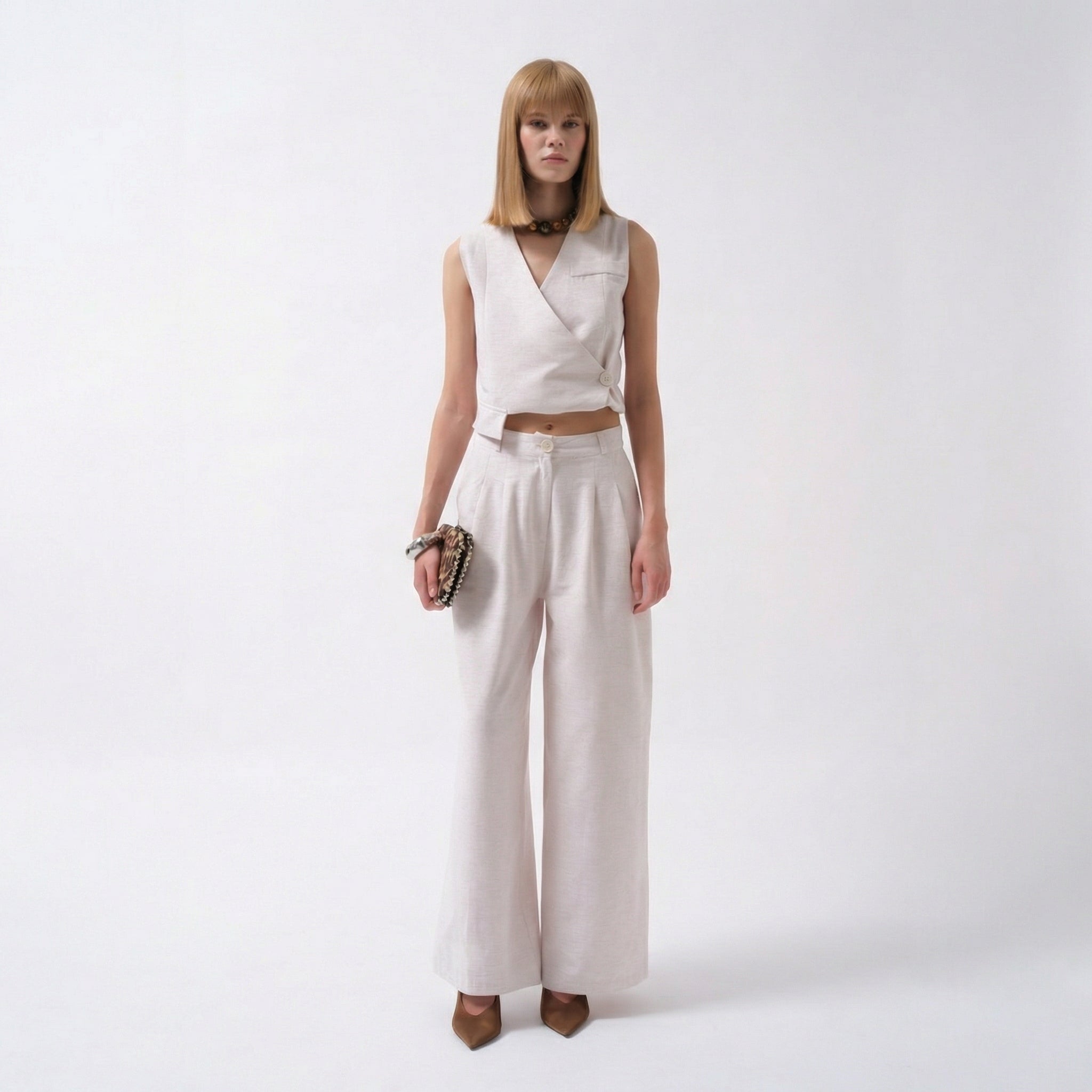Elegante, weite Palazzo-Hose in Ecrú mit Bundfalten