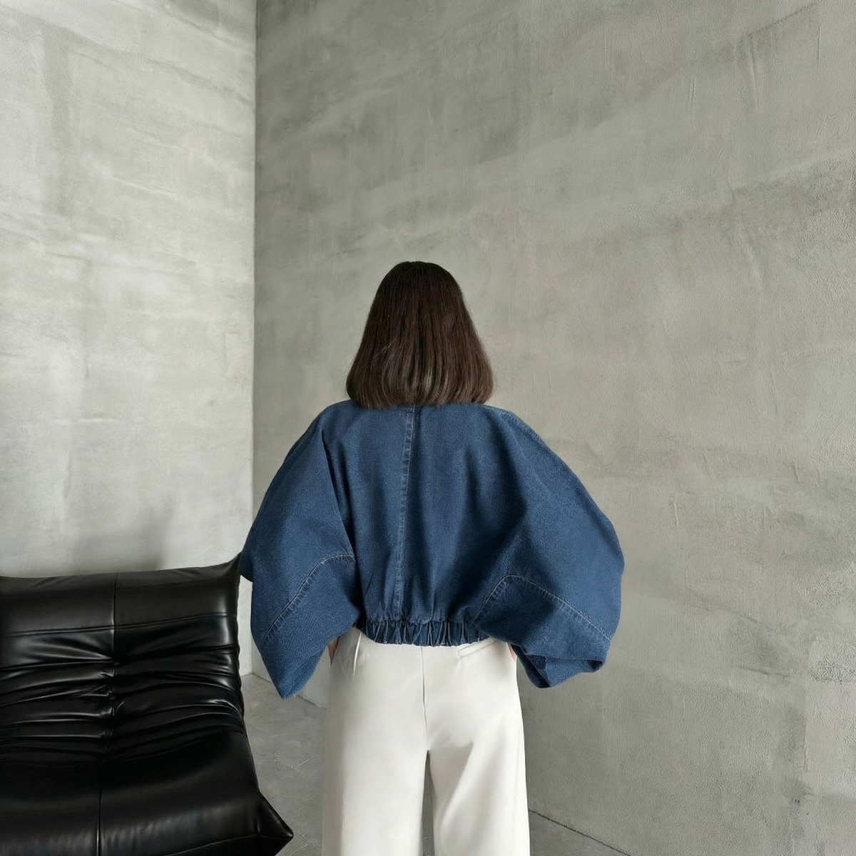 Blaues Oversized-Kurzjacke mit Fledermausärmeln