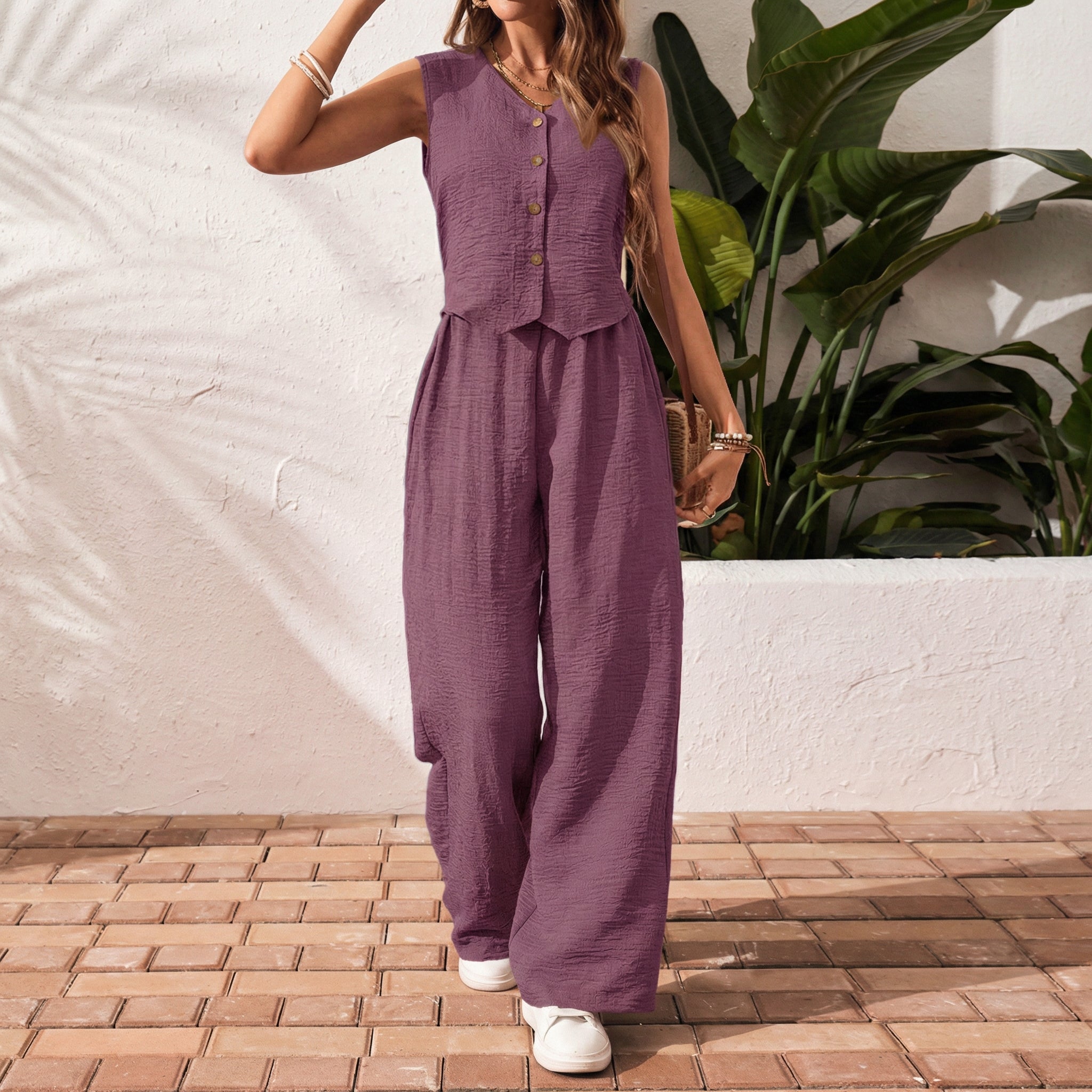 Elegantes Boho-Set aus Weste und Schlaghose in Lila