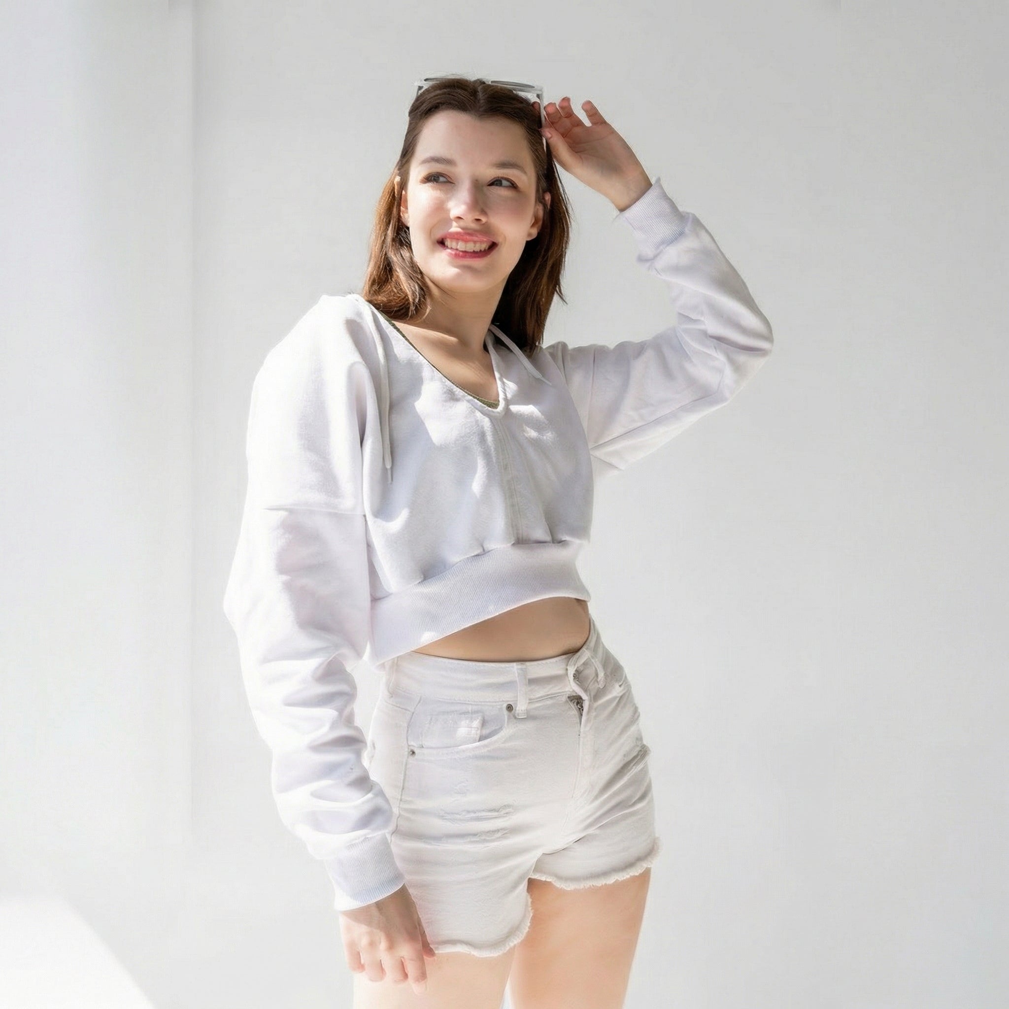 Weißer V-Ausschnitt Cropped Kapuzensweatshirt
