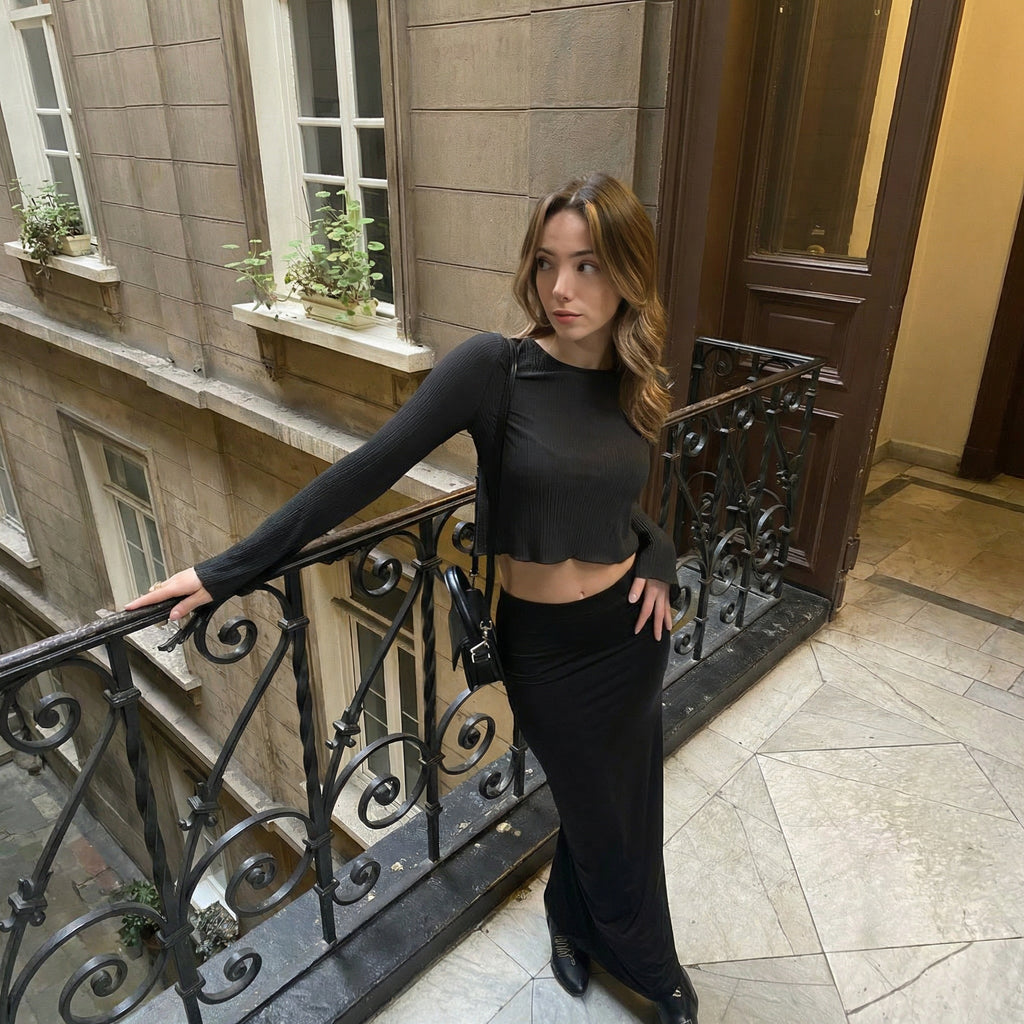 Elegant Pleated Backless Crop Blouse with Flared Sleeves