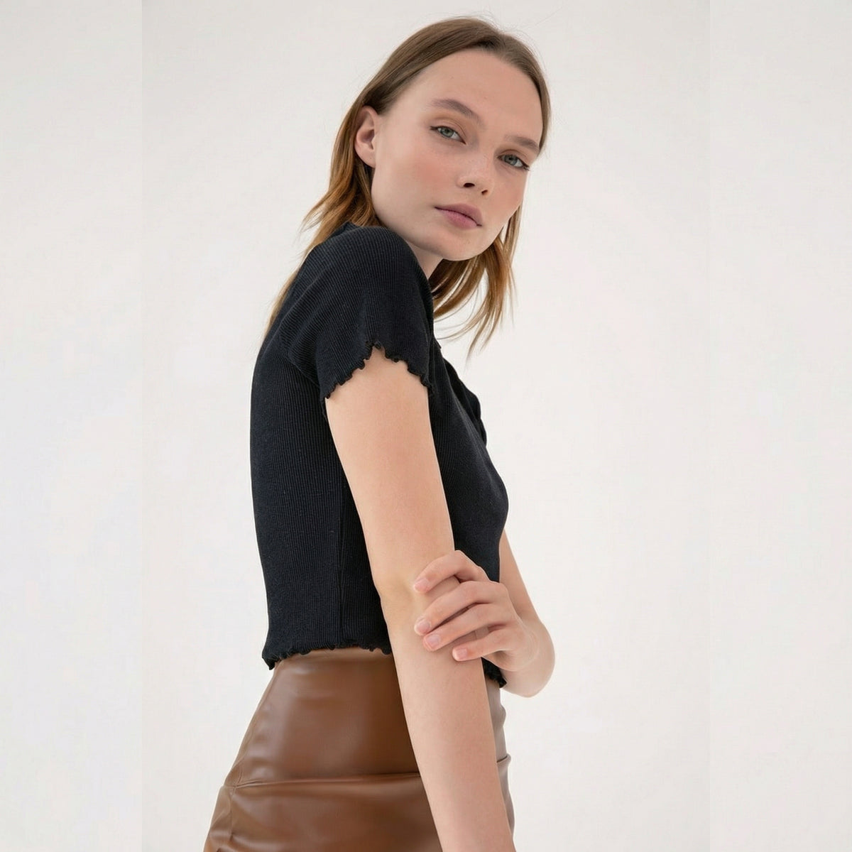 Black Ribbed Cropped T-Shirt with Ruffle Edge Details