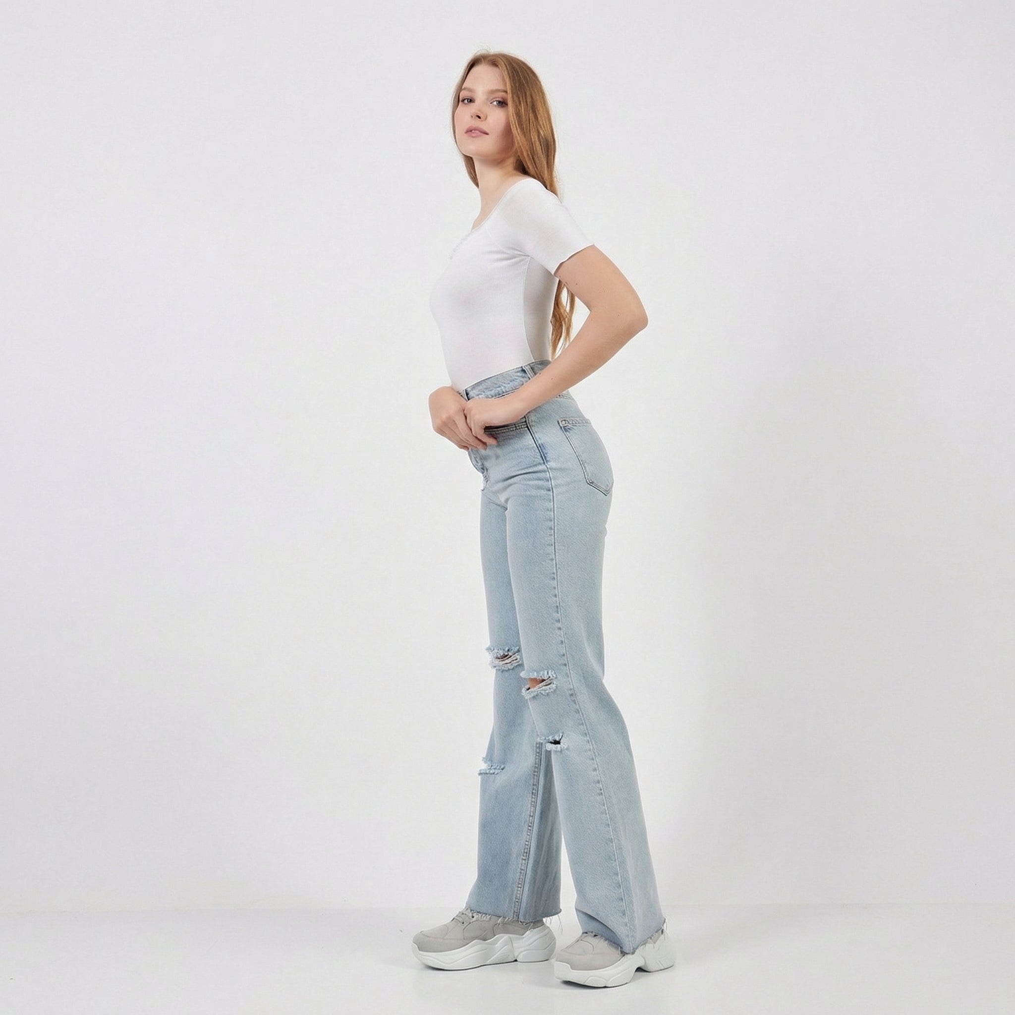 Kurzes Carmen-Off-Shoulder-Top in Weiß mit Rippenstruktur