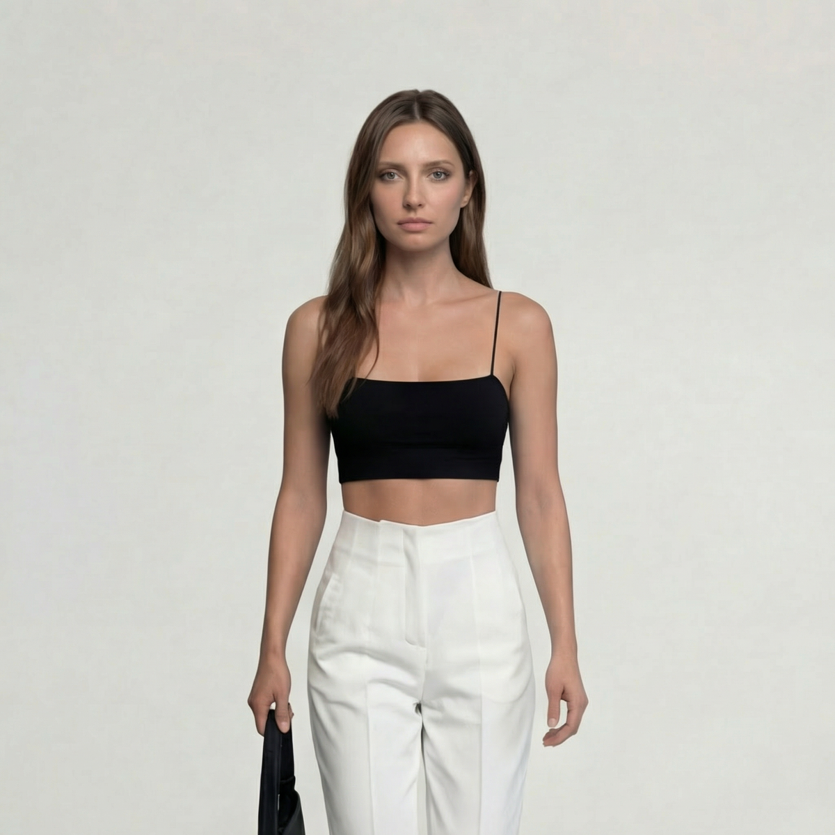 Elegante weiße High-Waist-Hose mit schmal zulaufendem Bein | Mizmiz Boutique