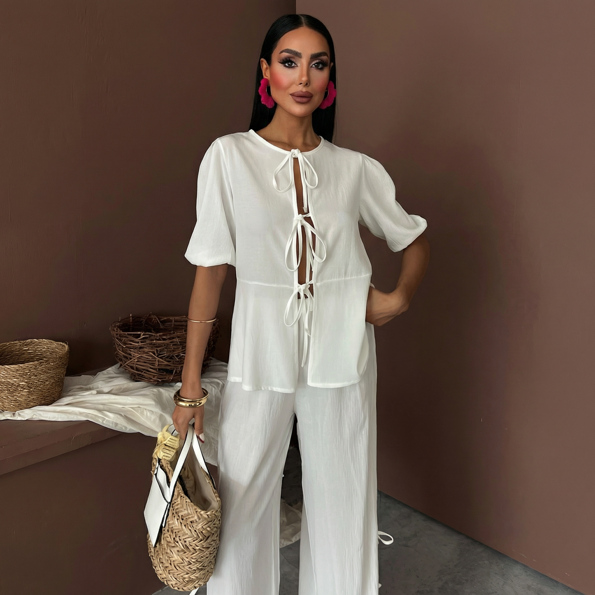 Weißes Crinkle-Oberteil zum Binden vorne und Schlitz-Hose Co-ord Set