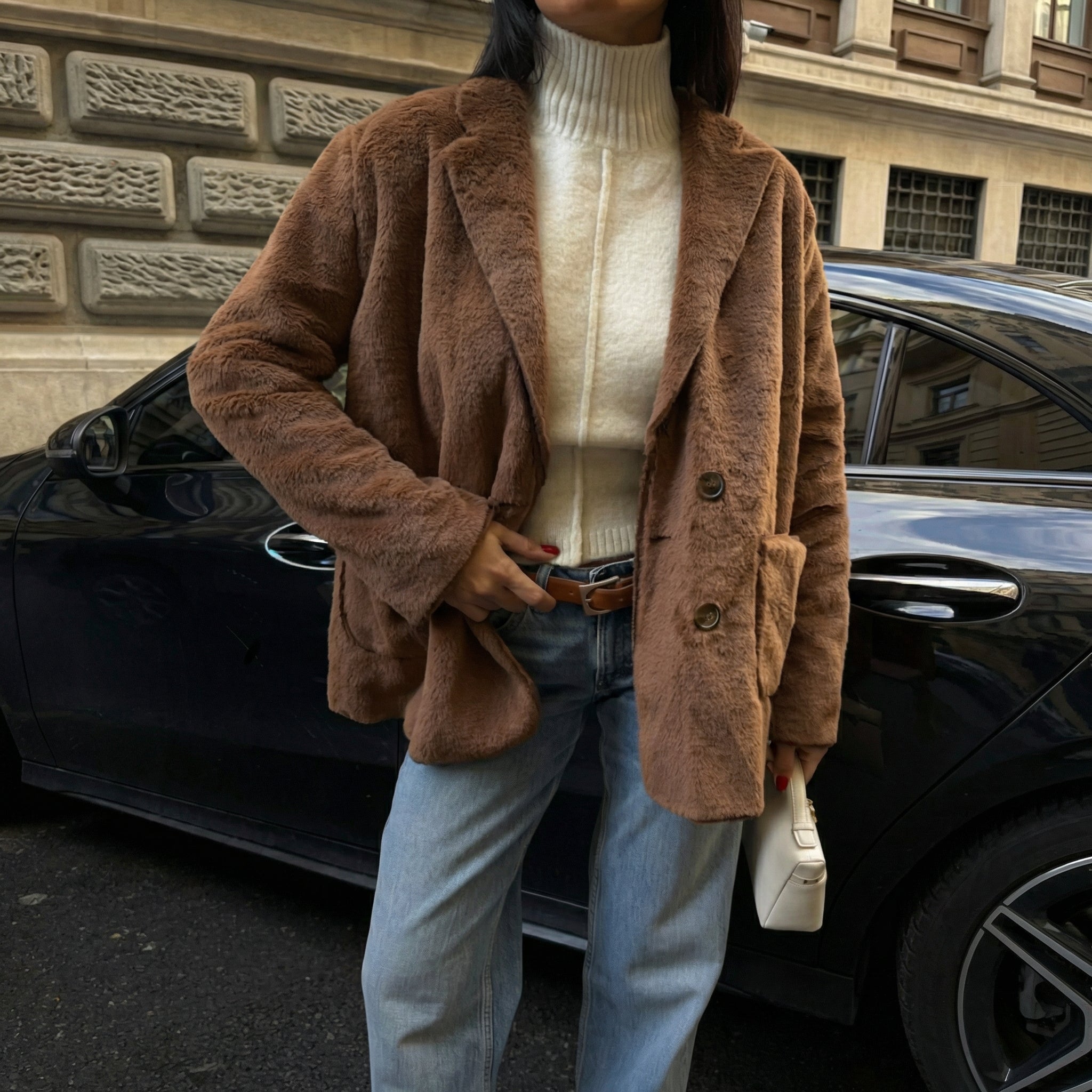 Flauschiger Teddy-Blazer in sattem Braun mit Reverskragen