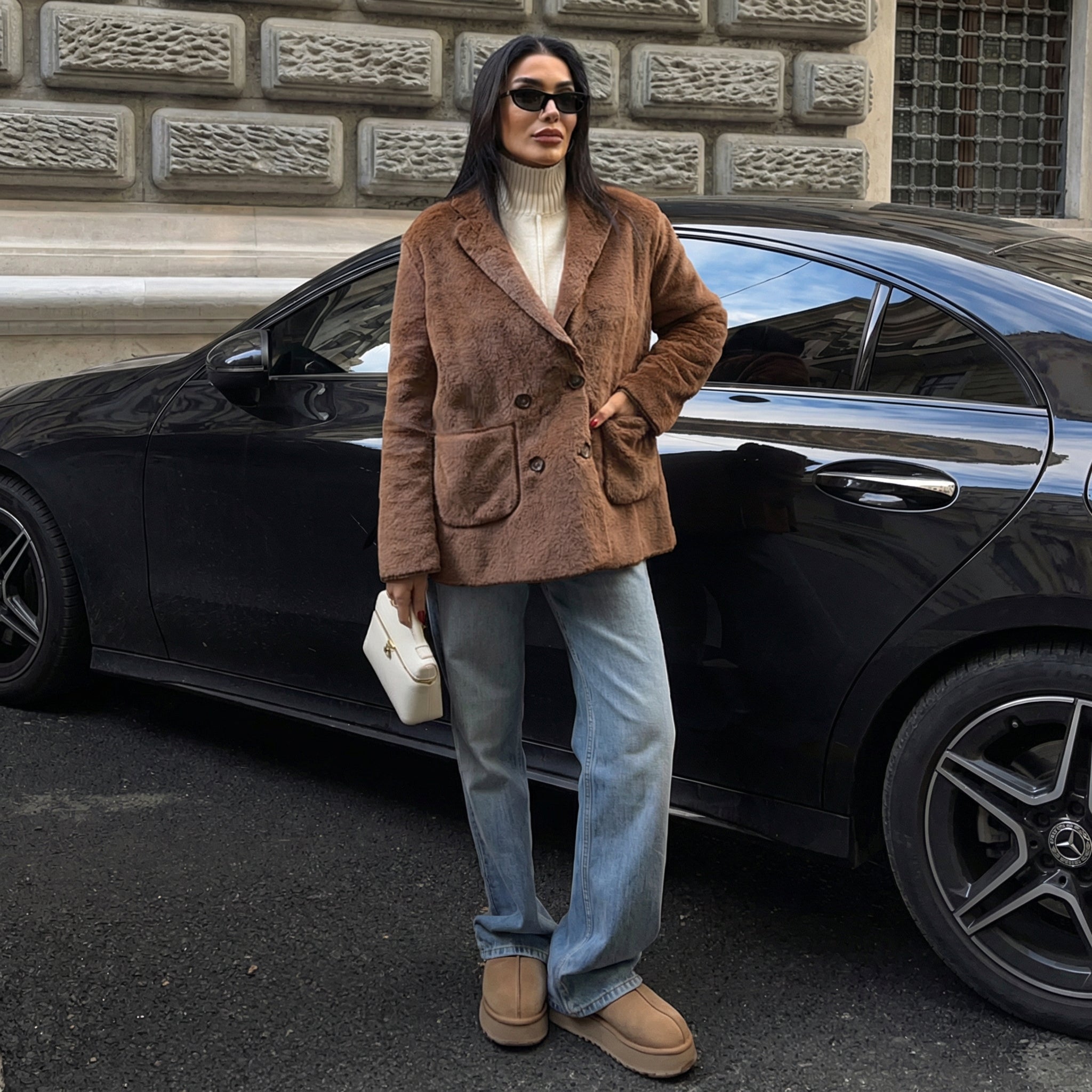 Flauschiger Teddy-Blazer in sattem Braun mit Reverskragen