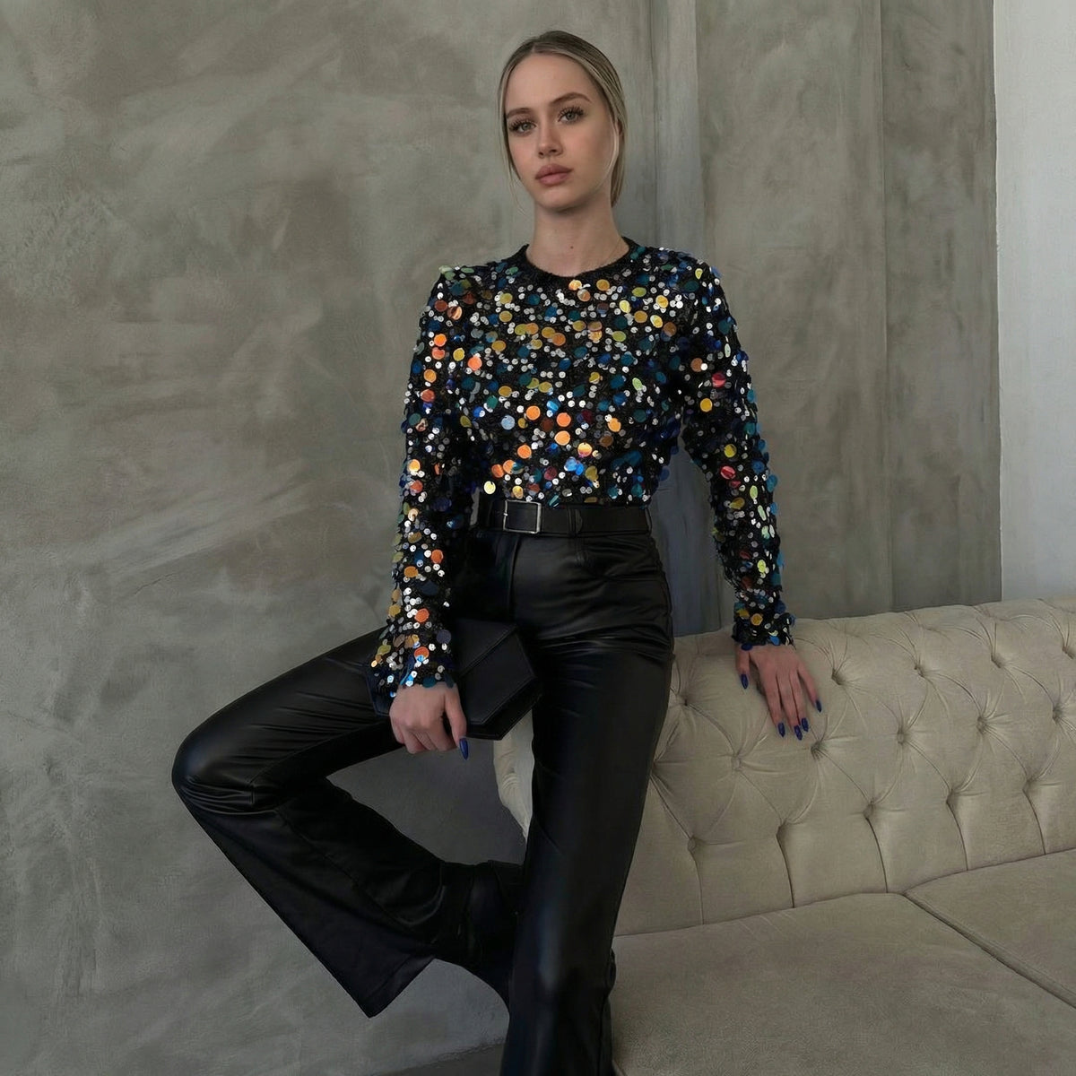 Schwarze Pailletten-Disco-Bluse mit buntem Schimmer