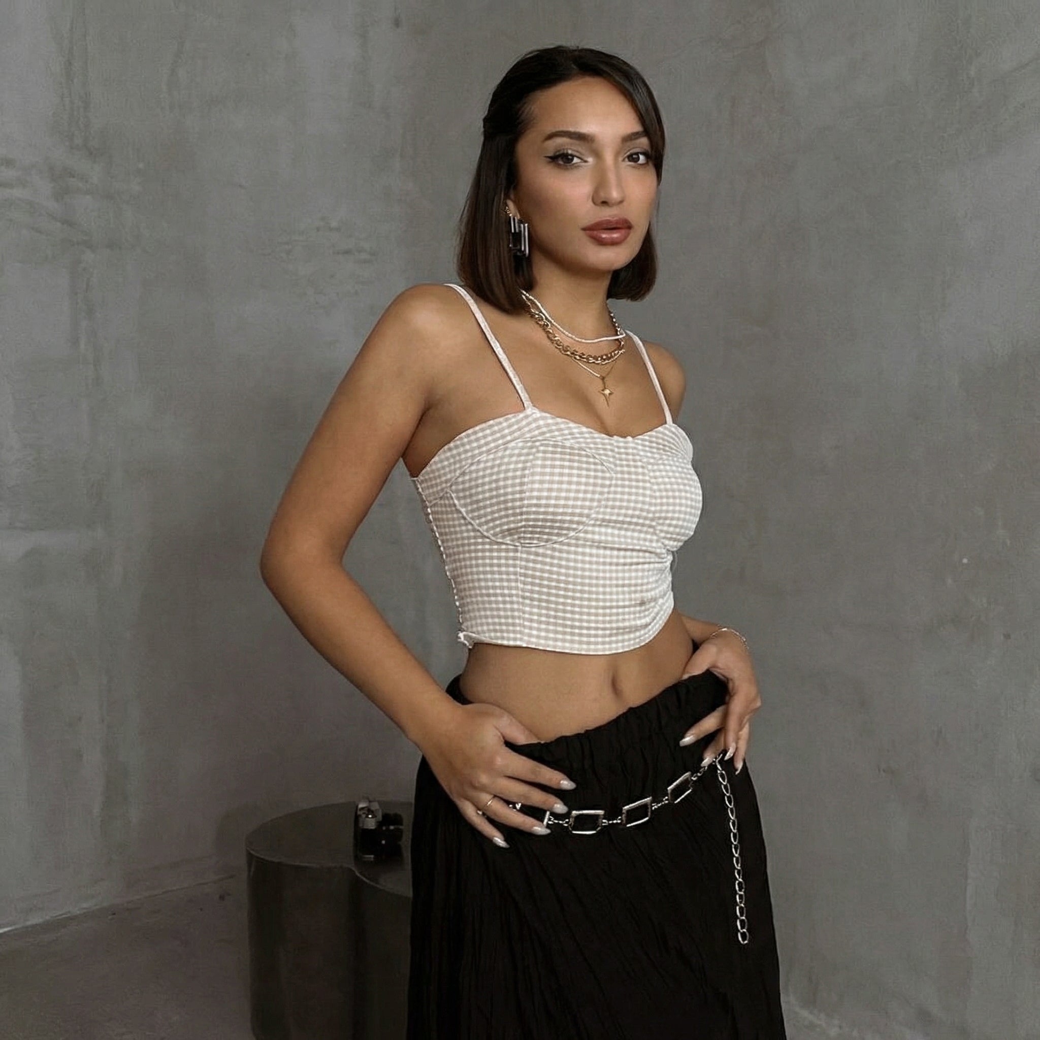 Bustier-Crop-Top mit Vichy-Karo in Stone und Herzbluse