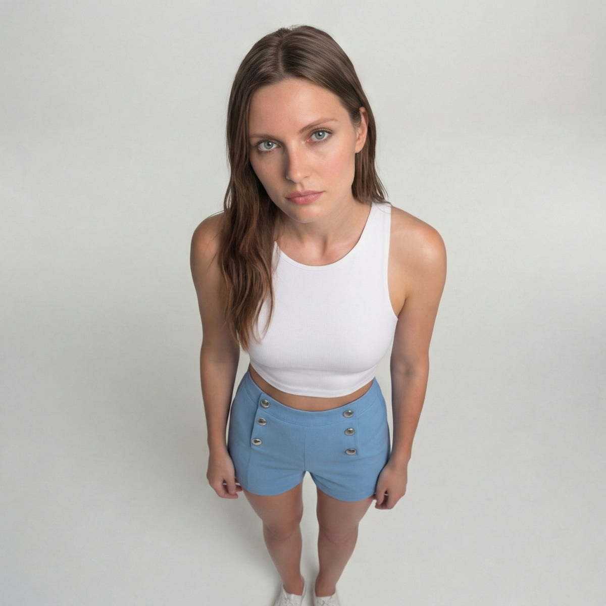 Himmelblaue High-Waist Anzughorts mit Zierknöpfen