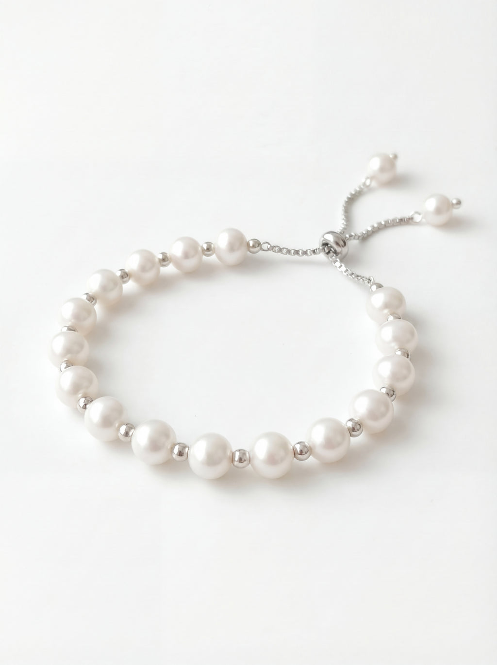 Pearl bracelet on a white background